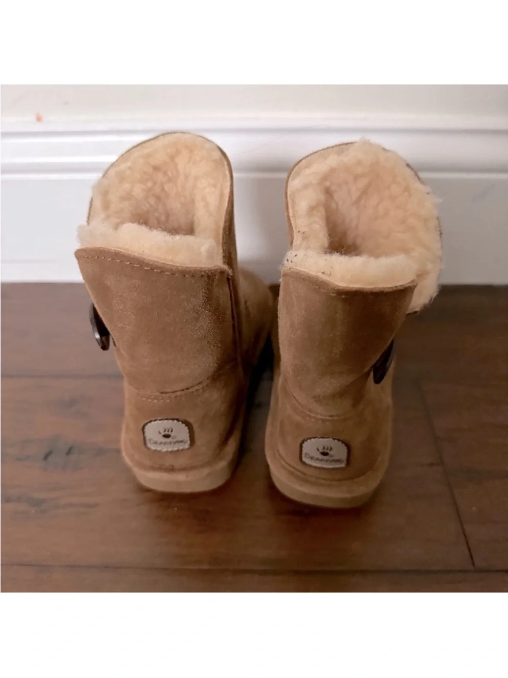 New BEARPAW Brown Suede Shearling-Lined Boots